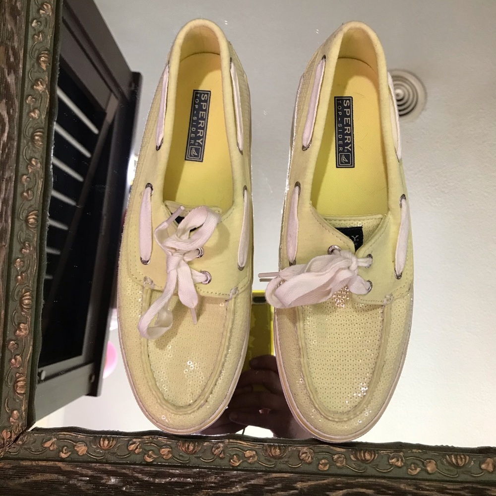 Yellow Sperry Boat Shoes ⛵️